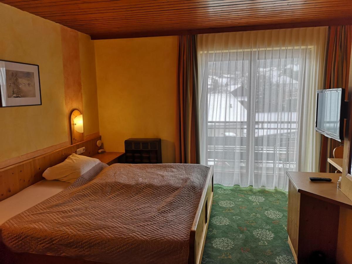 Hotel Wirt Z'Minsta 阿尔特穆斯特 外观 照片